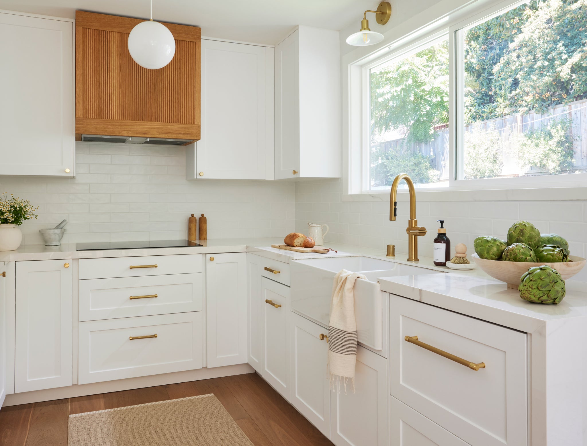 A White Kitchen With Eye-Catching Details – Semihandmade