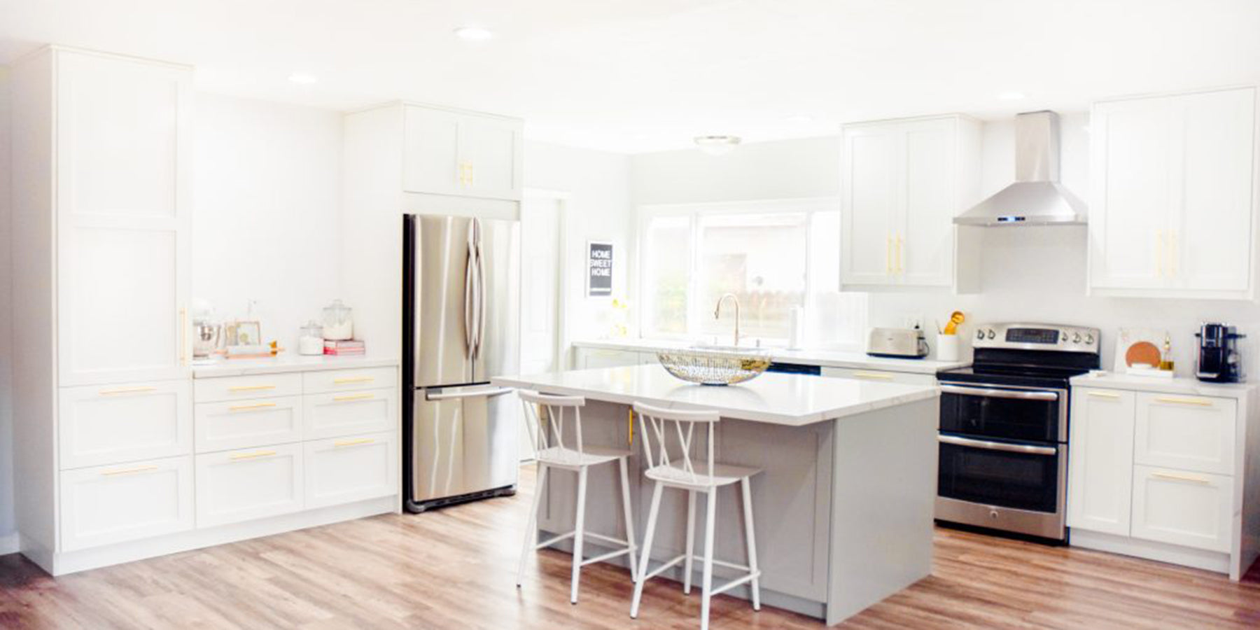 Glamorous Gold and Gray Kitchen in San Diego