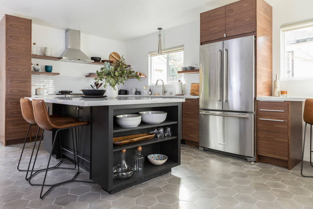 A Dramatic Kitchen Renovation Using Walnut Fronts – Semihandmade