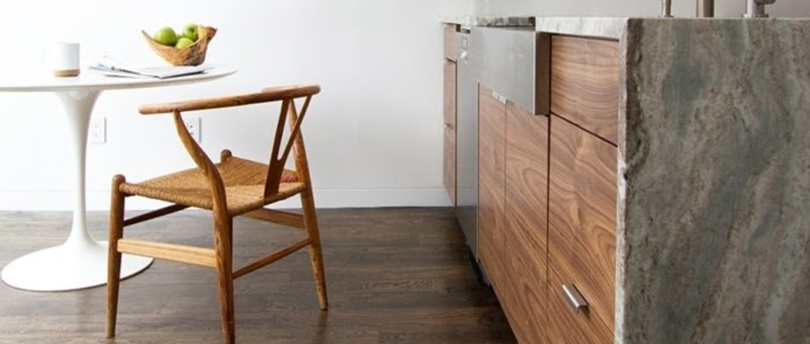 A Simple Two-toned Kitchen with Timeless Appeal